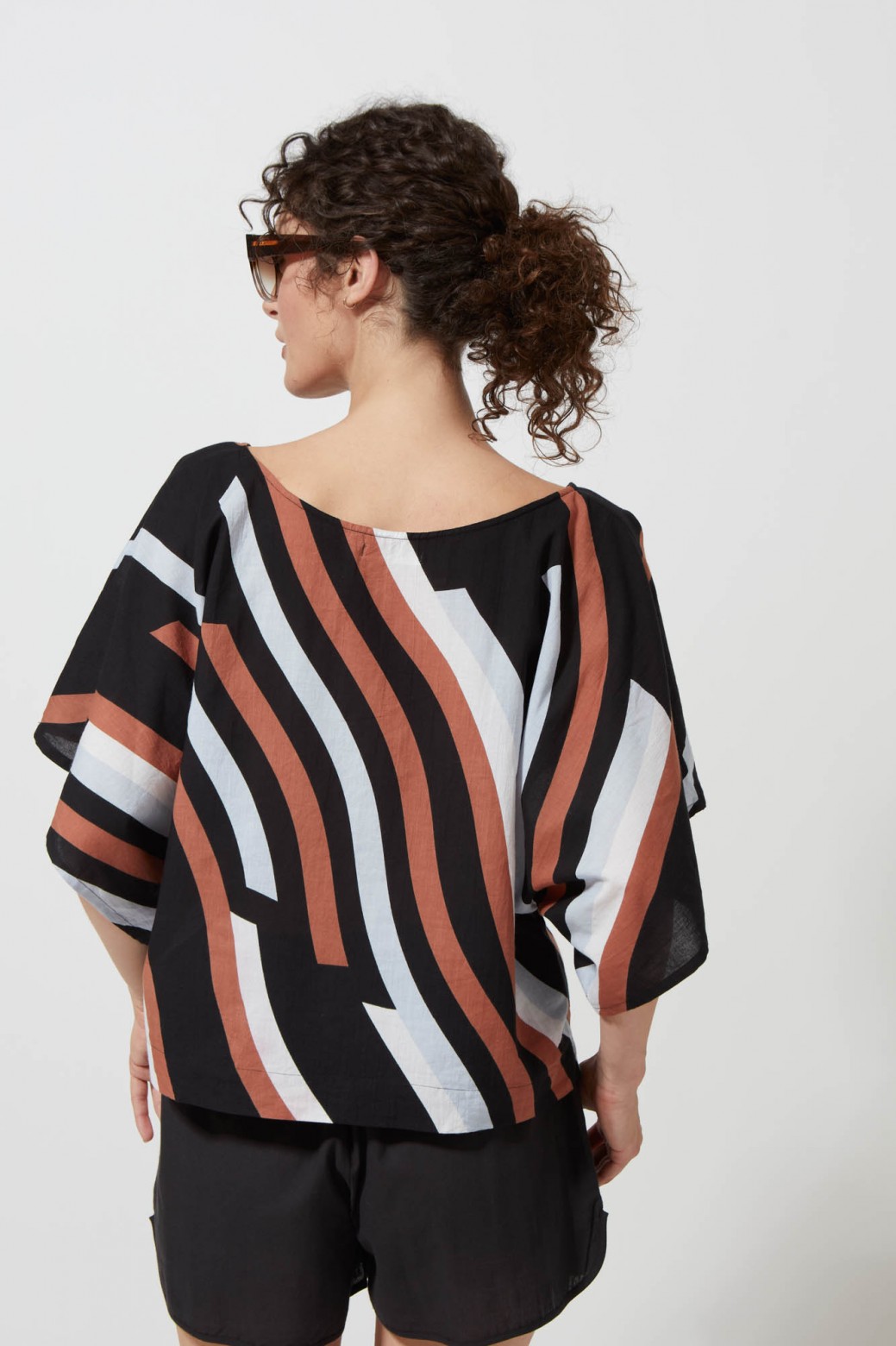 EVA MARIN BLACK TOP