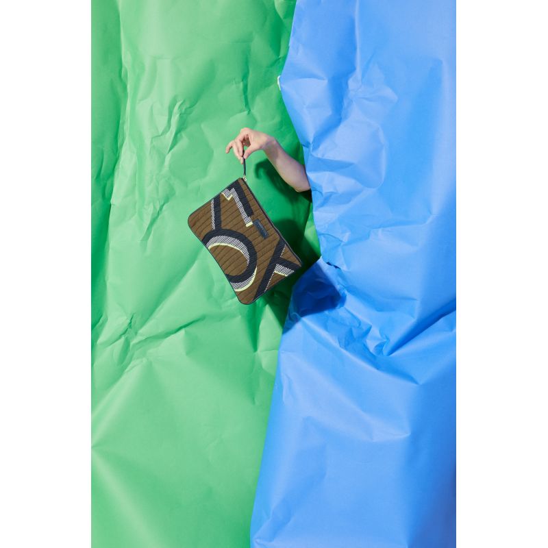 KHAKI MONOGRAMME L POUCH