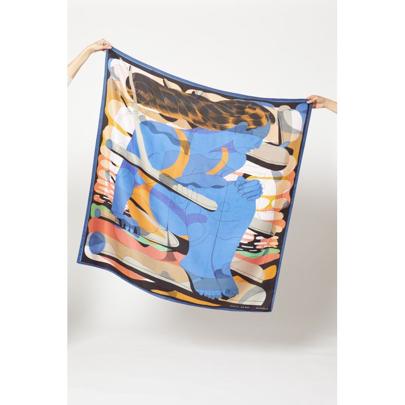 ELECTRIC CARENA'S ORCHARD SCARF