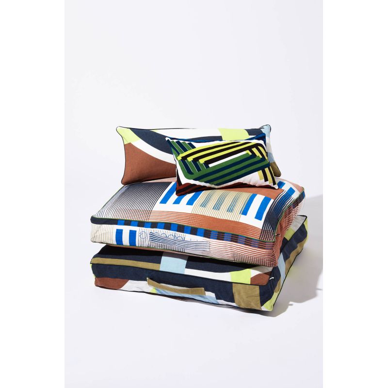 BLUE VIBRANT FLOOR CUSHION