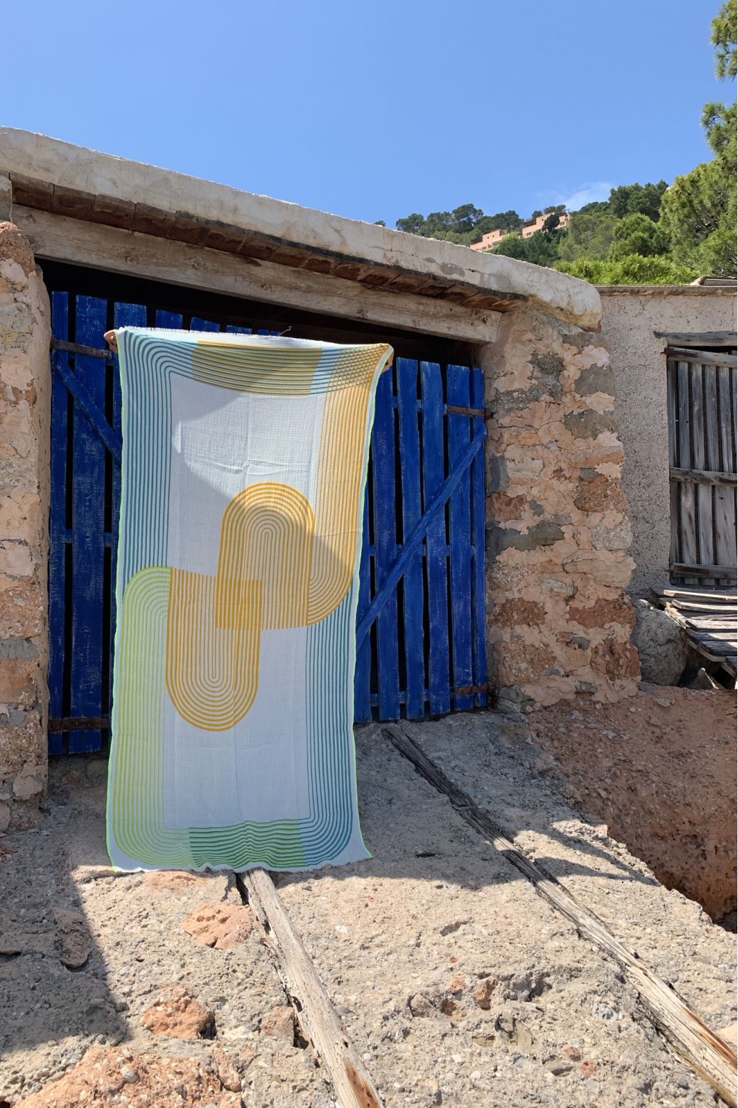 LIME DYLAN BEACH TOWEL