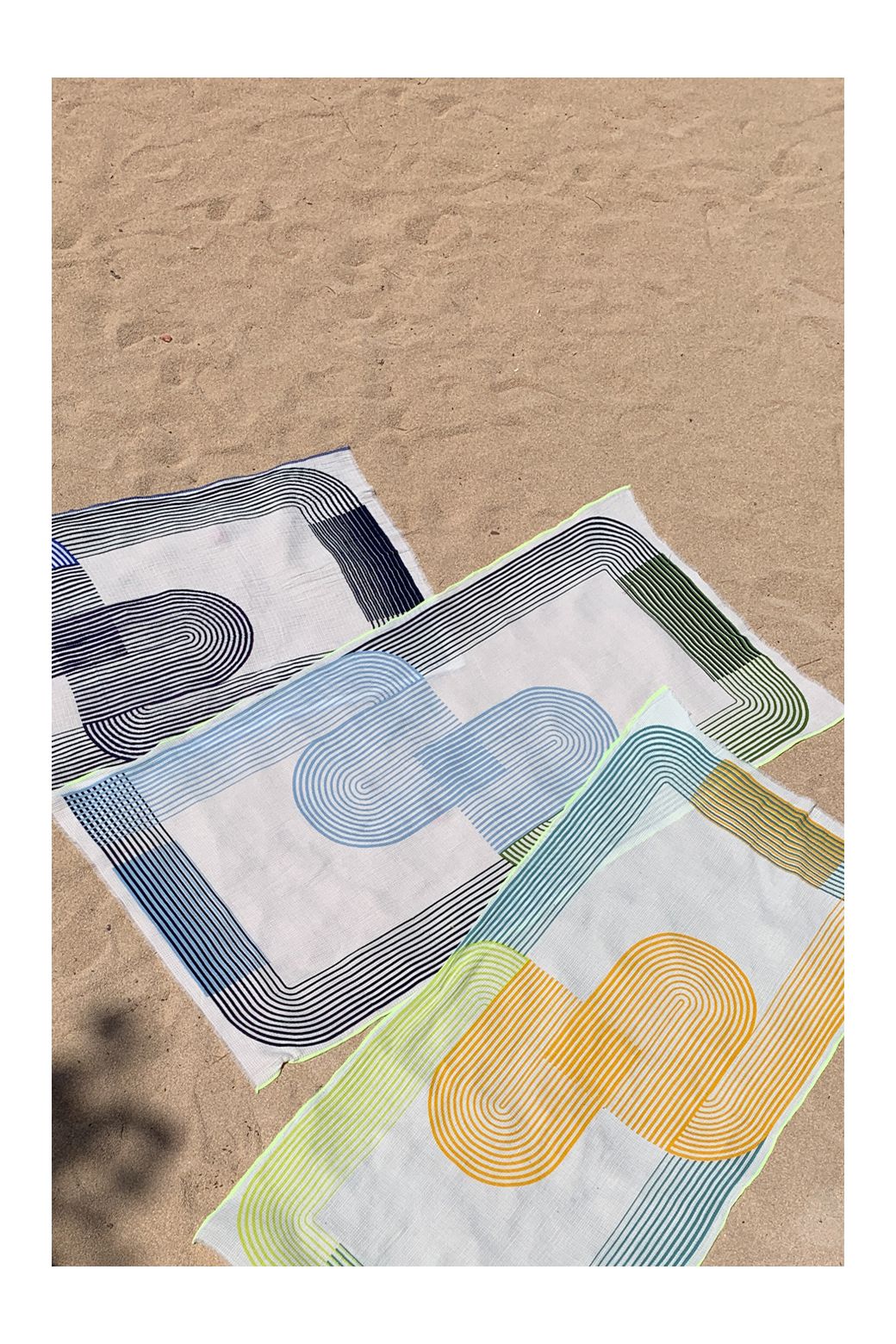 CLOUDY DYLAN BEACH TOWEL