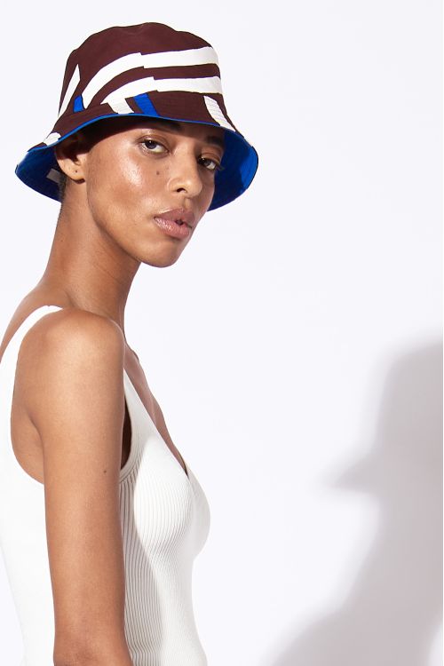 BURGUNDY NINO WAVE BUCKET HAT