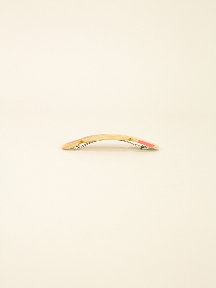 Barrette Nymphe en corne blonde et laque Bordeaux Barrette Nymphe en corne blonde et laque Bordeaux
