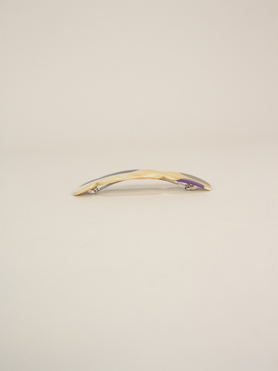 Nymph hair clip in blond horn and Parma lacquer Nymph hair clip in blond horn and Parma lacquer