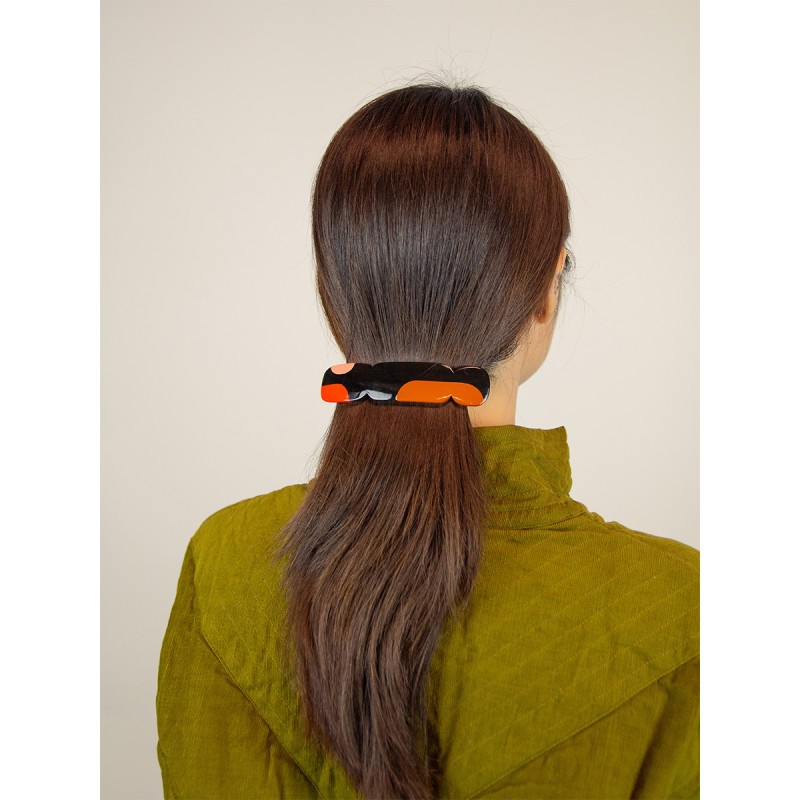 Barrette Nymphe en corne noire et  laque Roux