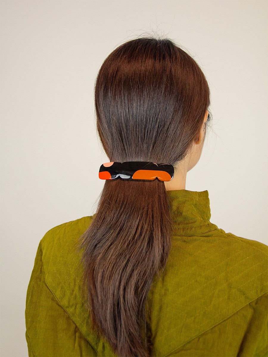 Barrette Nymphe en corne noire et laque Roux Barrette Nymphe en corne noire et laque Roux
