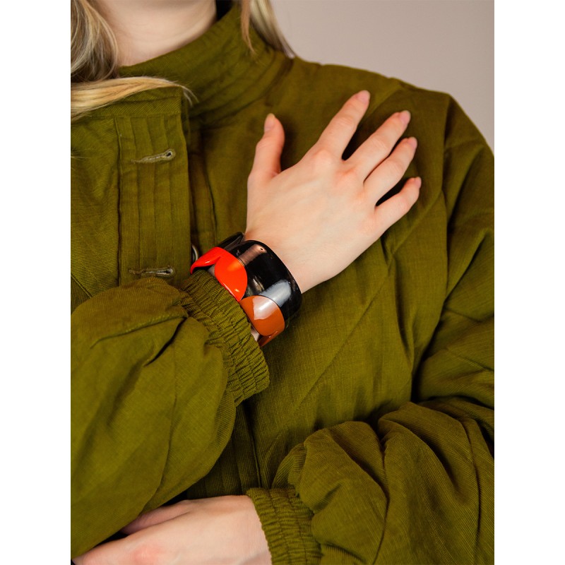 Manchette Nymphe en corne noire et  laque Roux taille S