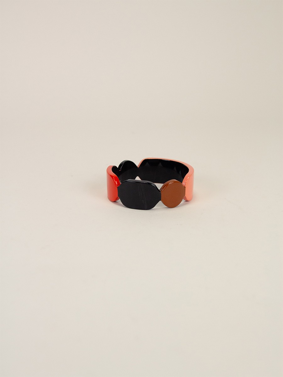 Bracelet 25 Totem en corne noire et  laque Roux taille S