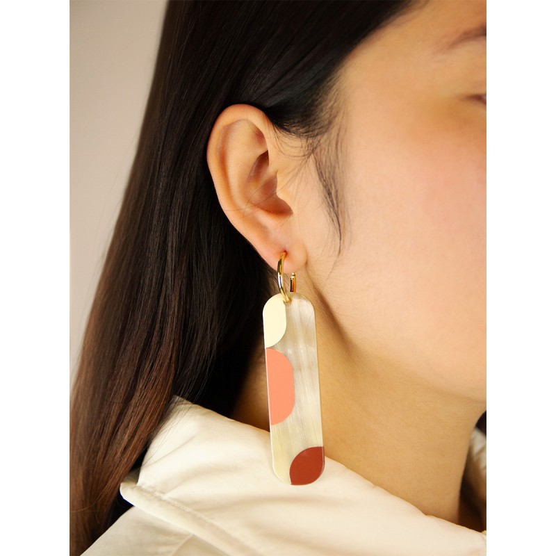 Créoles 75 Nymphe en corne blonde et laque Bordeaux