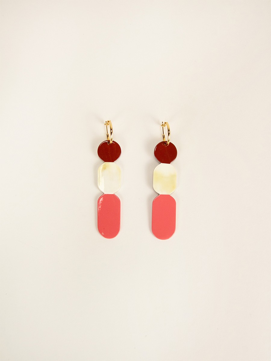 85 Totem hoop earrings in blond horn and Bordeaux lacquer
