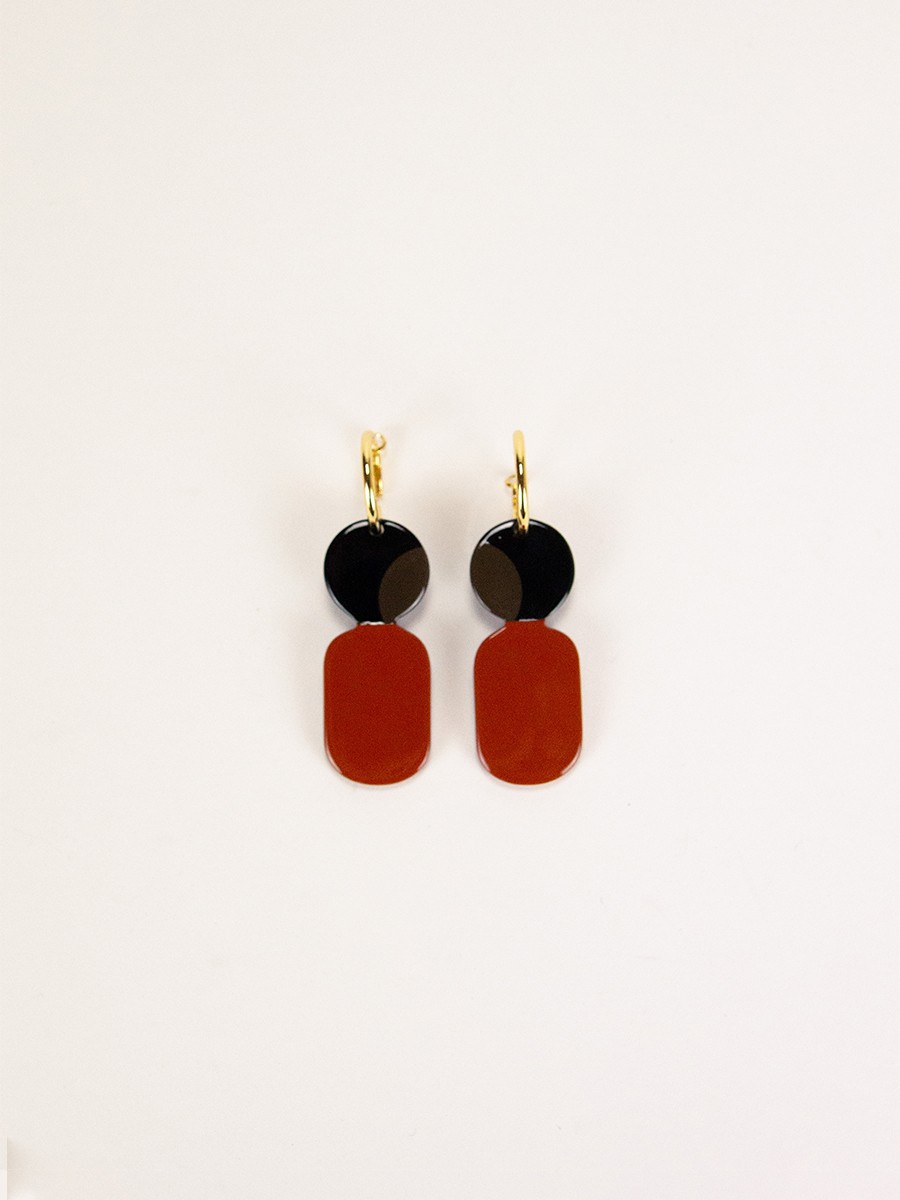 Mini hoop earrings in black horn and khaki lacquer