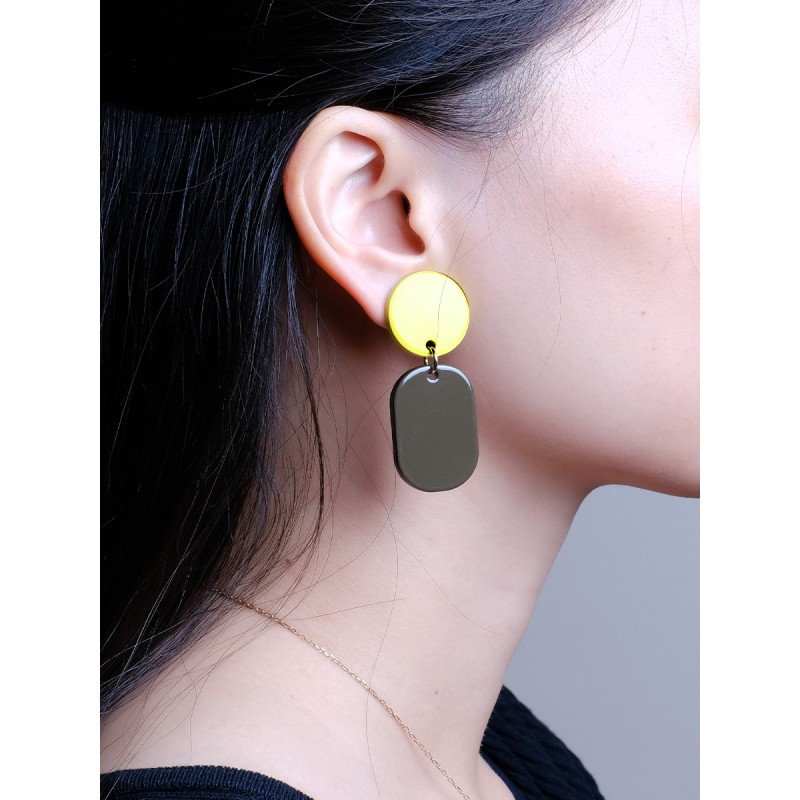 Mini Créoles clips Totem en corne blonde et laque Lime