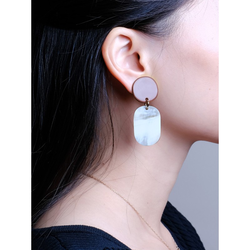 Mini Créoles clips Totem en corne blonde et laque Bordeaux