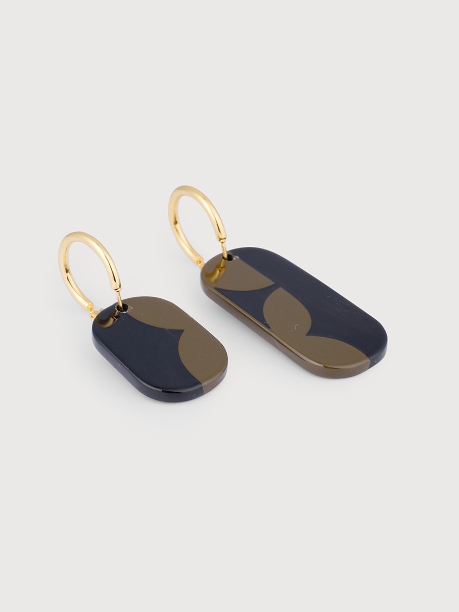 Mini Nymph hoop earrings in black horn and khaki lacquer