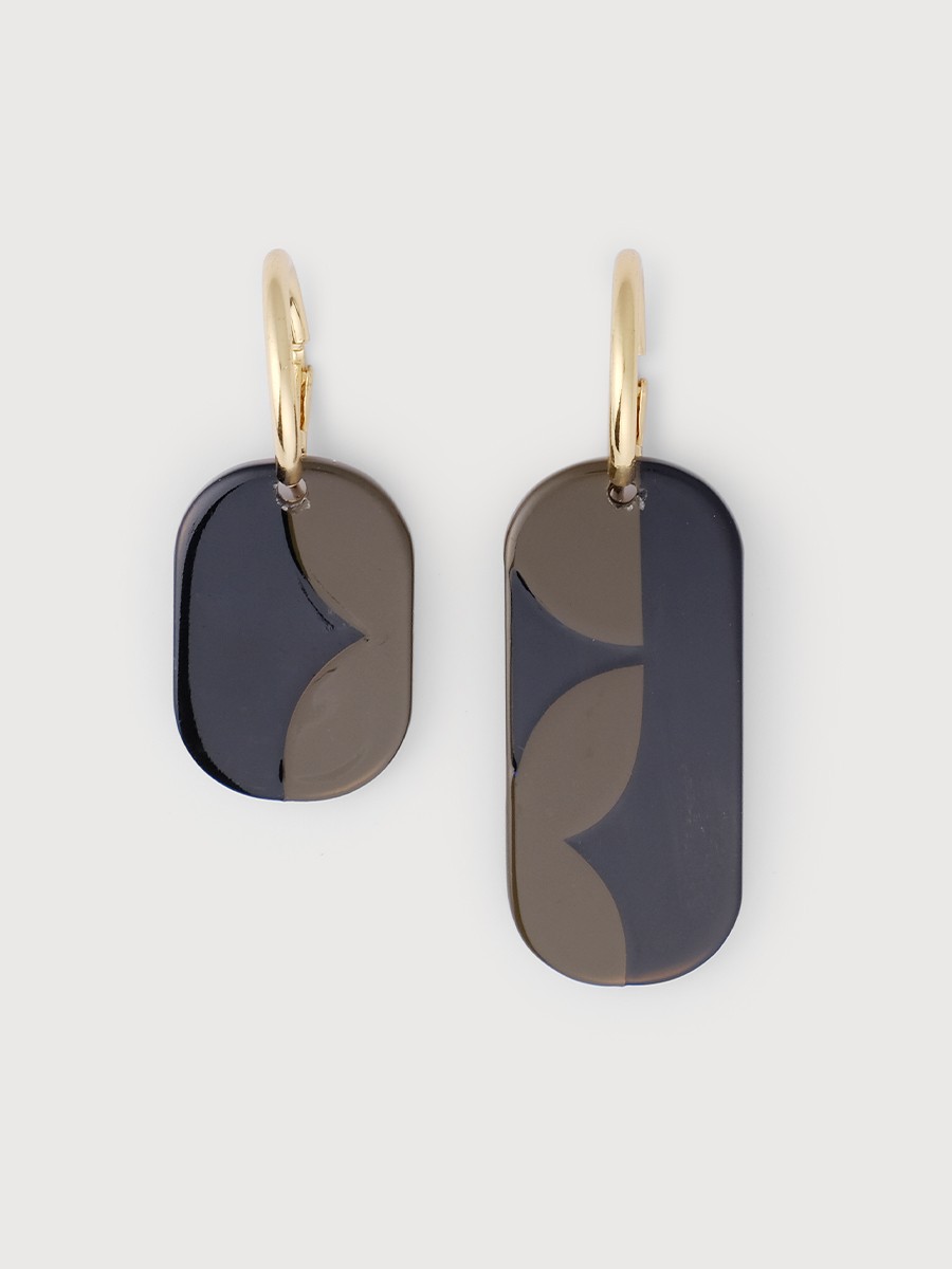 Mini Nymph hoop earrings in black horn and khaki lacquer
