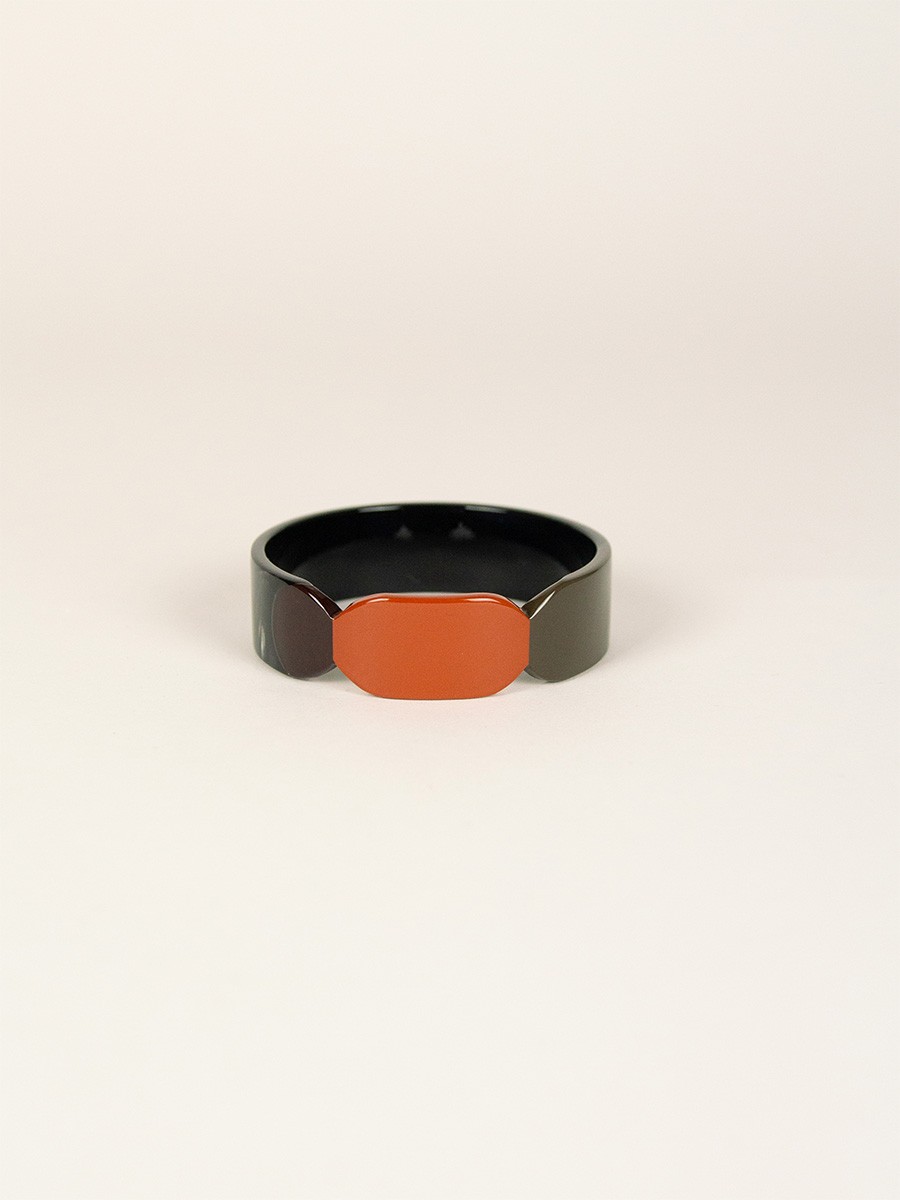20 Totem bracelet in black horn and khaki lacquer size S