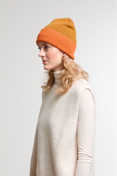 Ocher OrangeViggo Hat