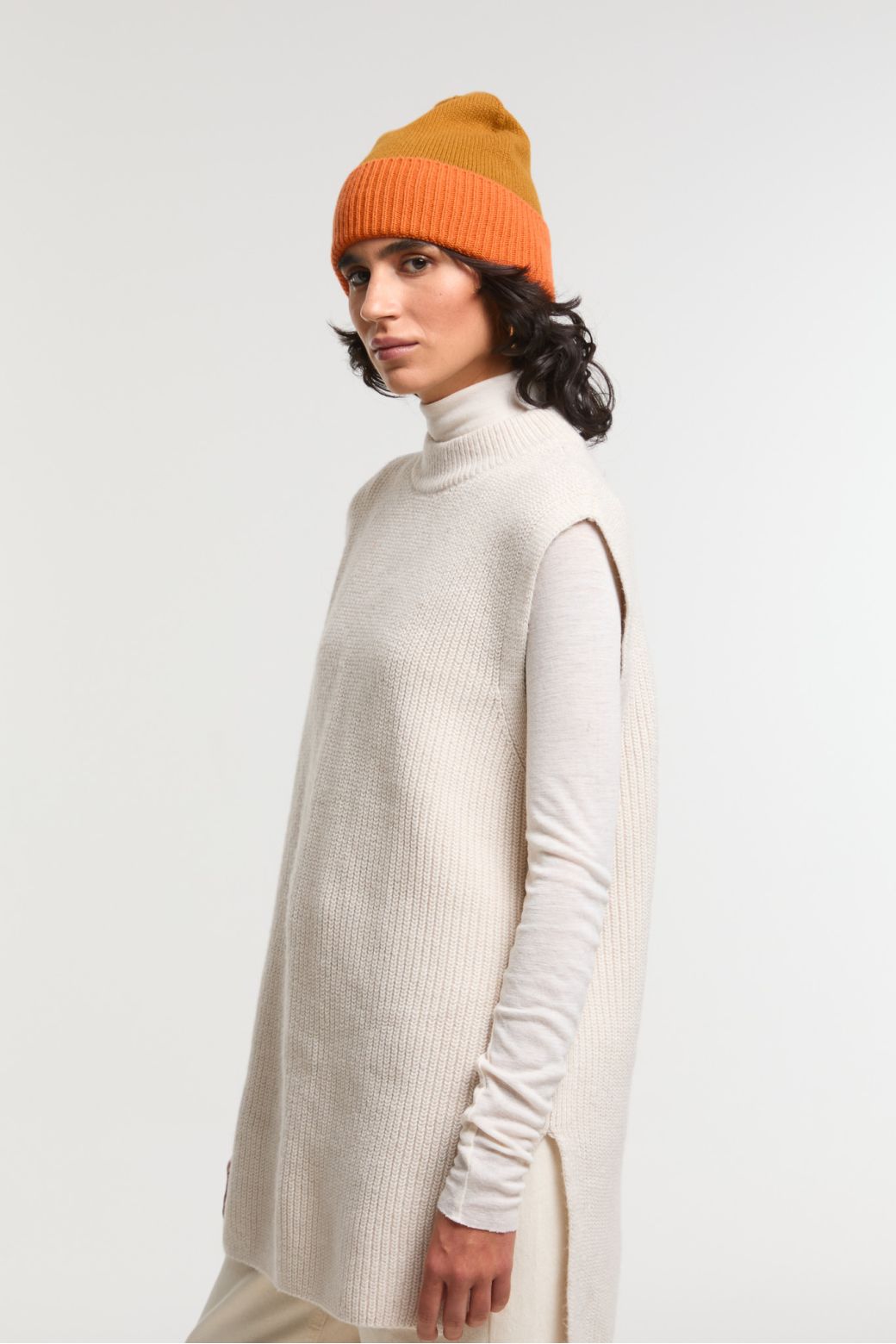 Ocher OrangeViggo Hat