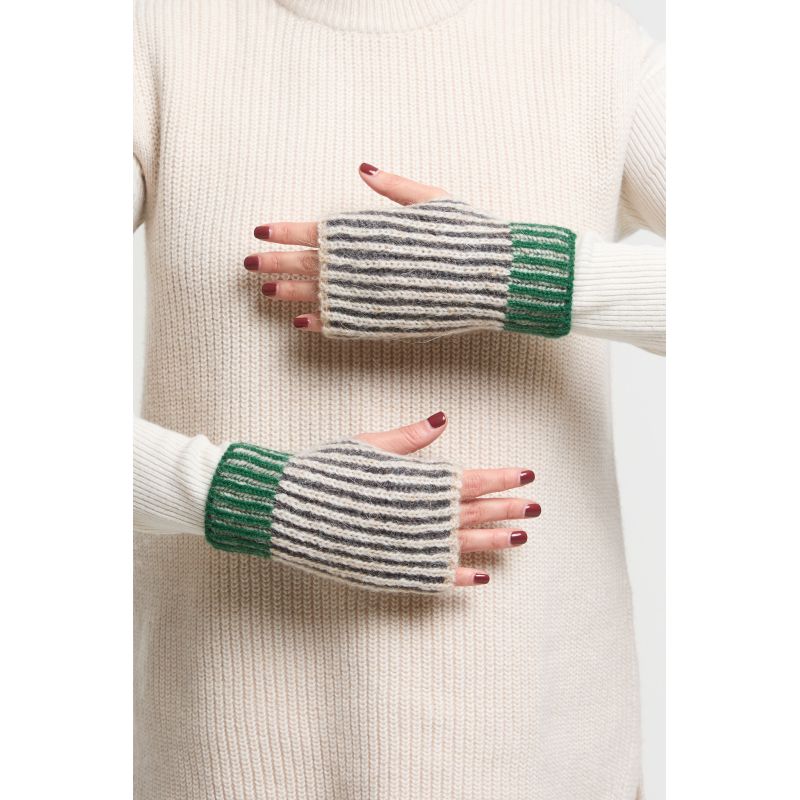 Dark GreenOlly Mittens