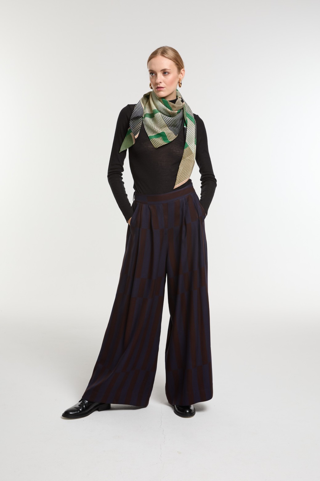 Green  Prisme Scarf