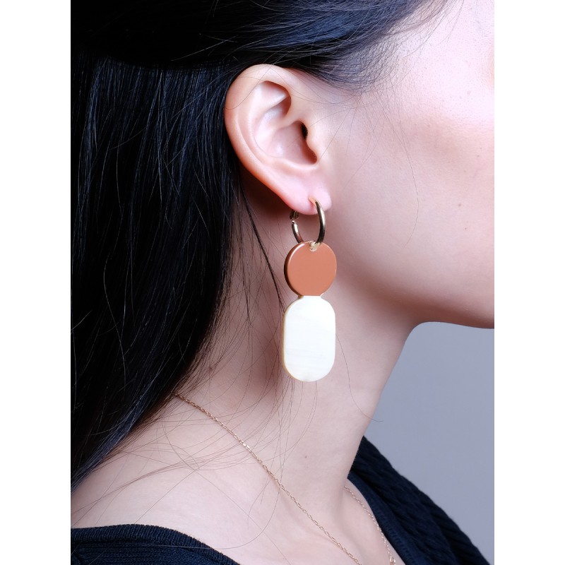 Mini Créoles Totem en corne blonde et laque Bordeaux