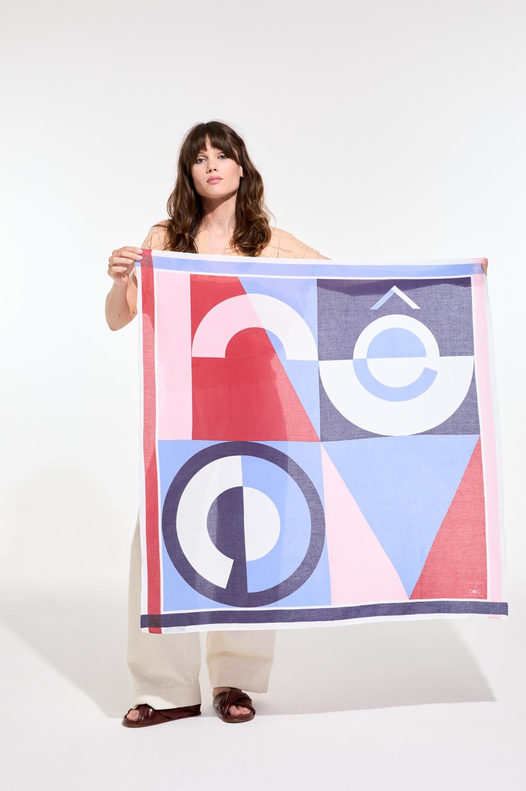 Red Blue Reve Square