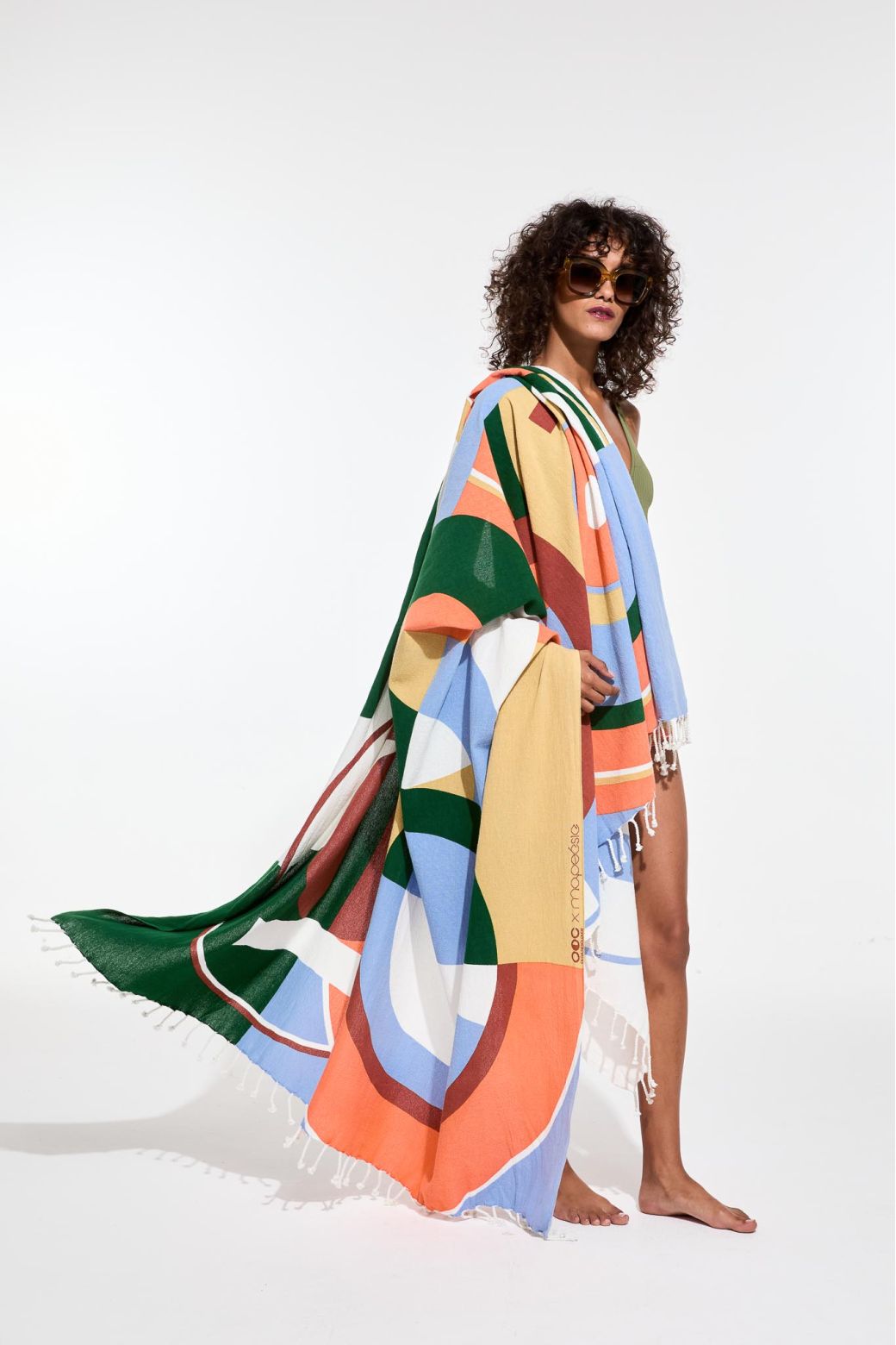 Coral CloudReve Ta Poesie Beach Towel