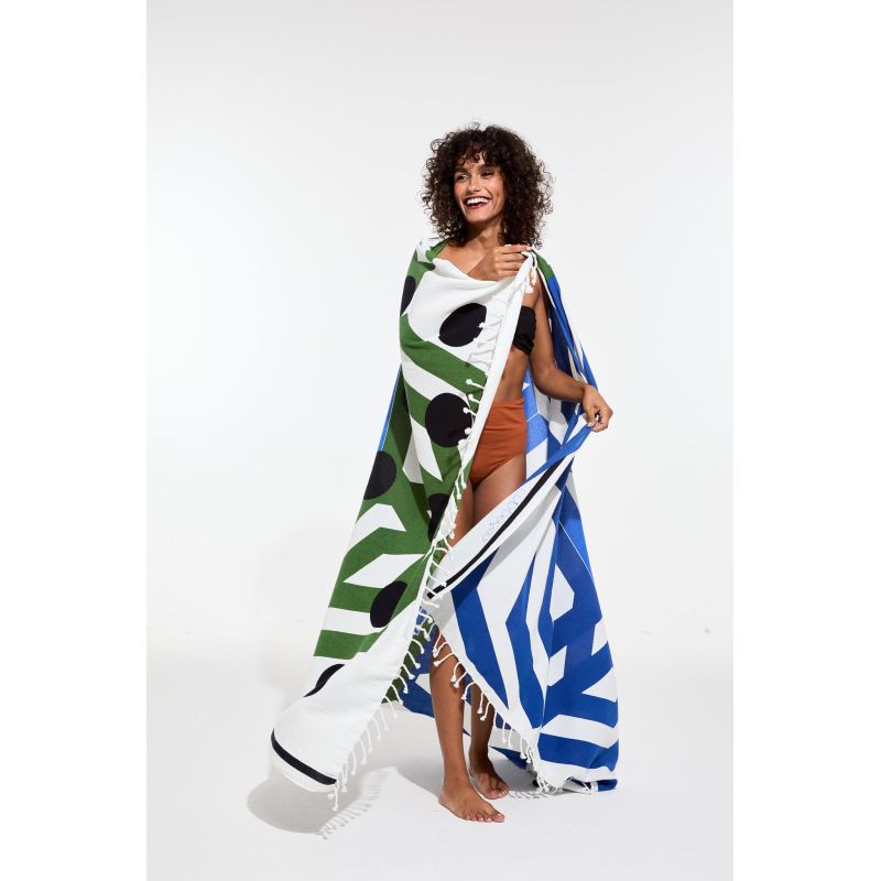 BlueBloom Beach Towel