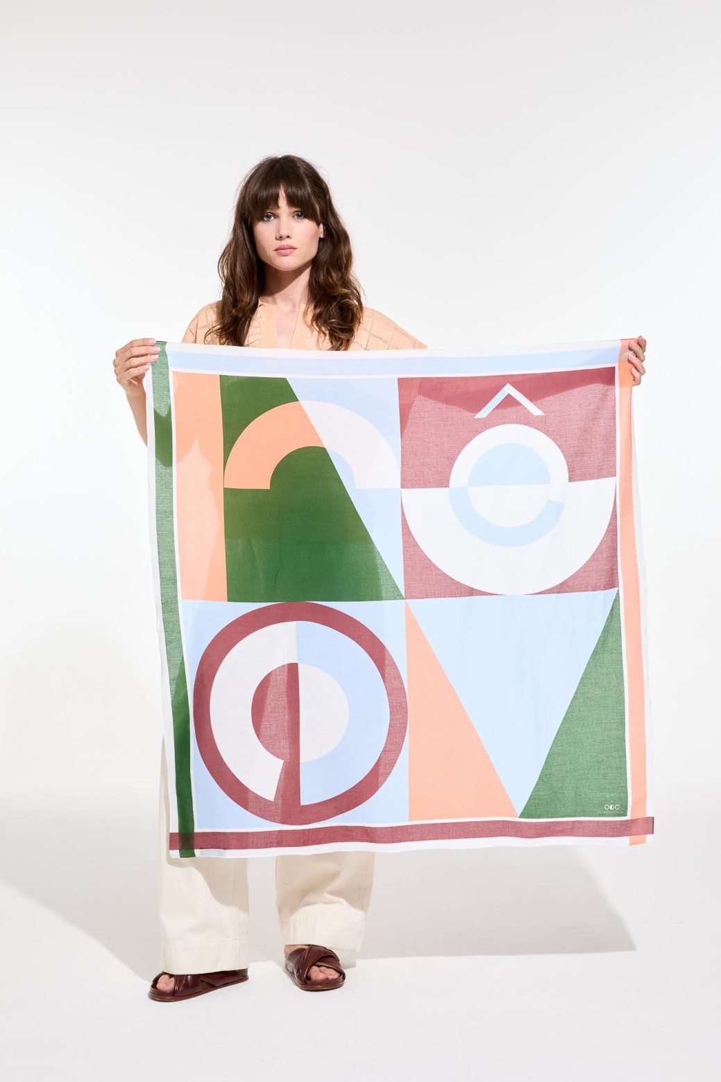 Carré Tapoesie Corail Nuage