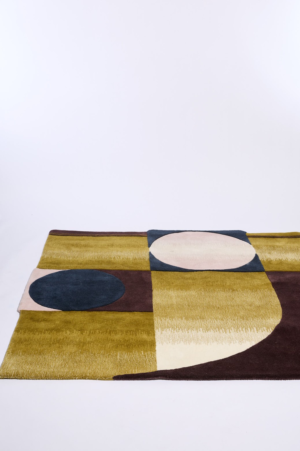 Brown Atlas Rug Brown L