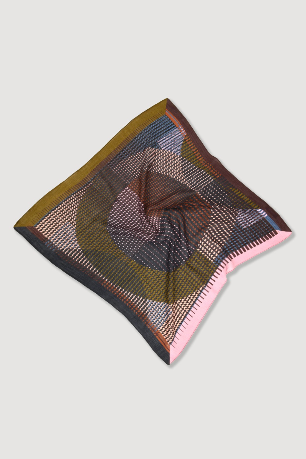 Op Rose Khaki Square