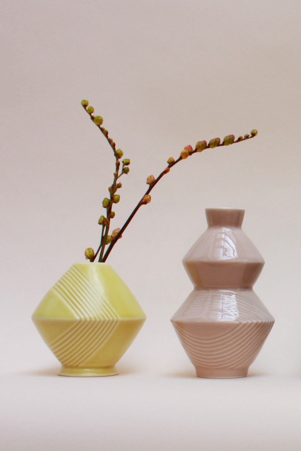 VASE BEIGE M SPIRAL x MAPOÉSIE
