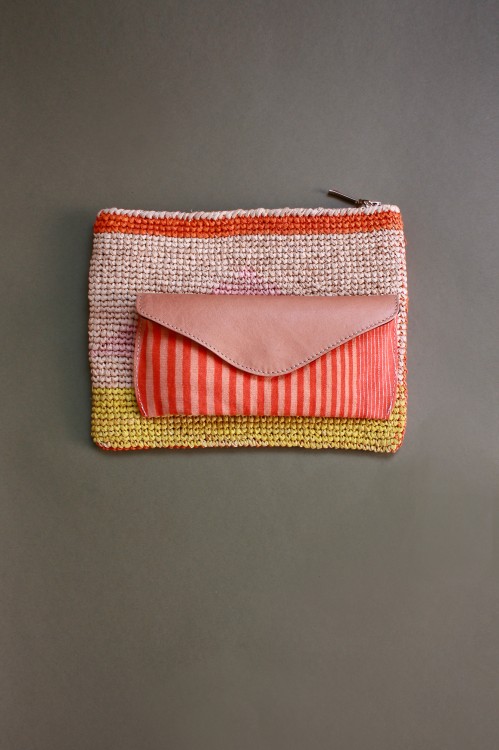 GRADIENT PASSION GLASSES CASE