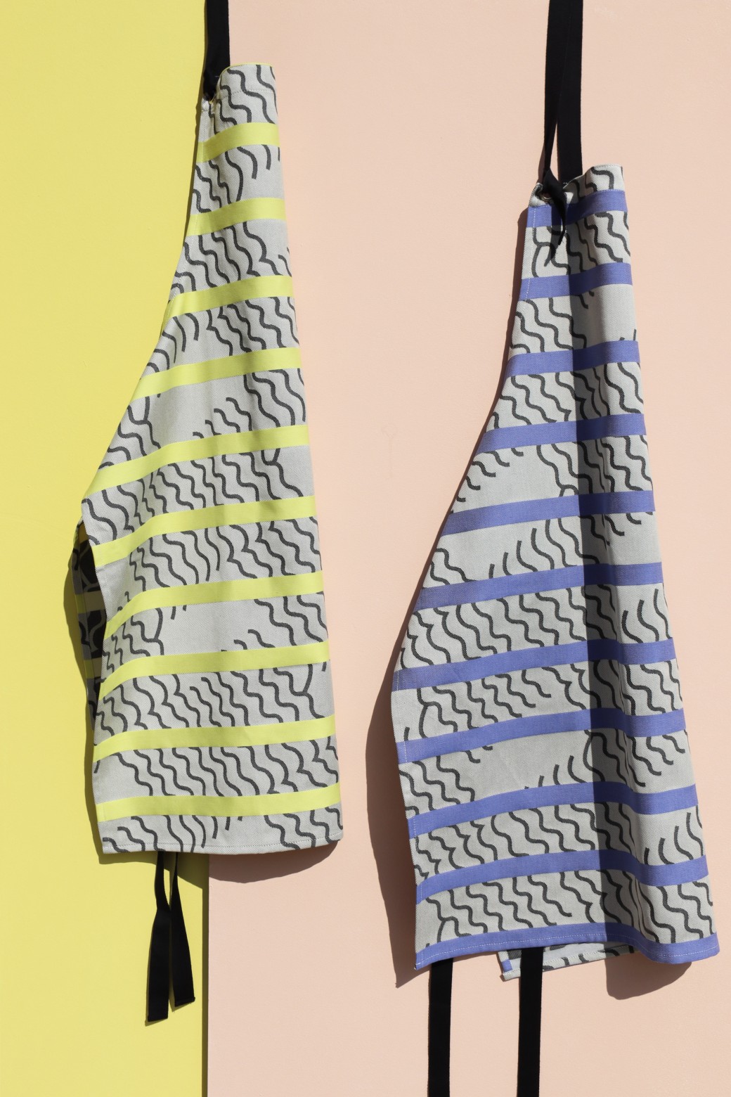 VAGUES LIME KITCHEN APRON MAPOÉSIE x JEAN VIER VAGUES LIME KITCHEN APRON MAPOÉSIE x JEAN VIER