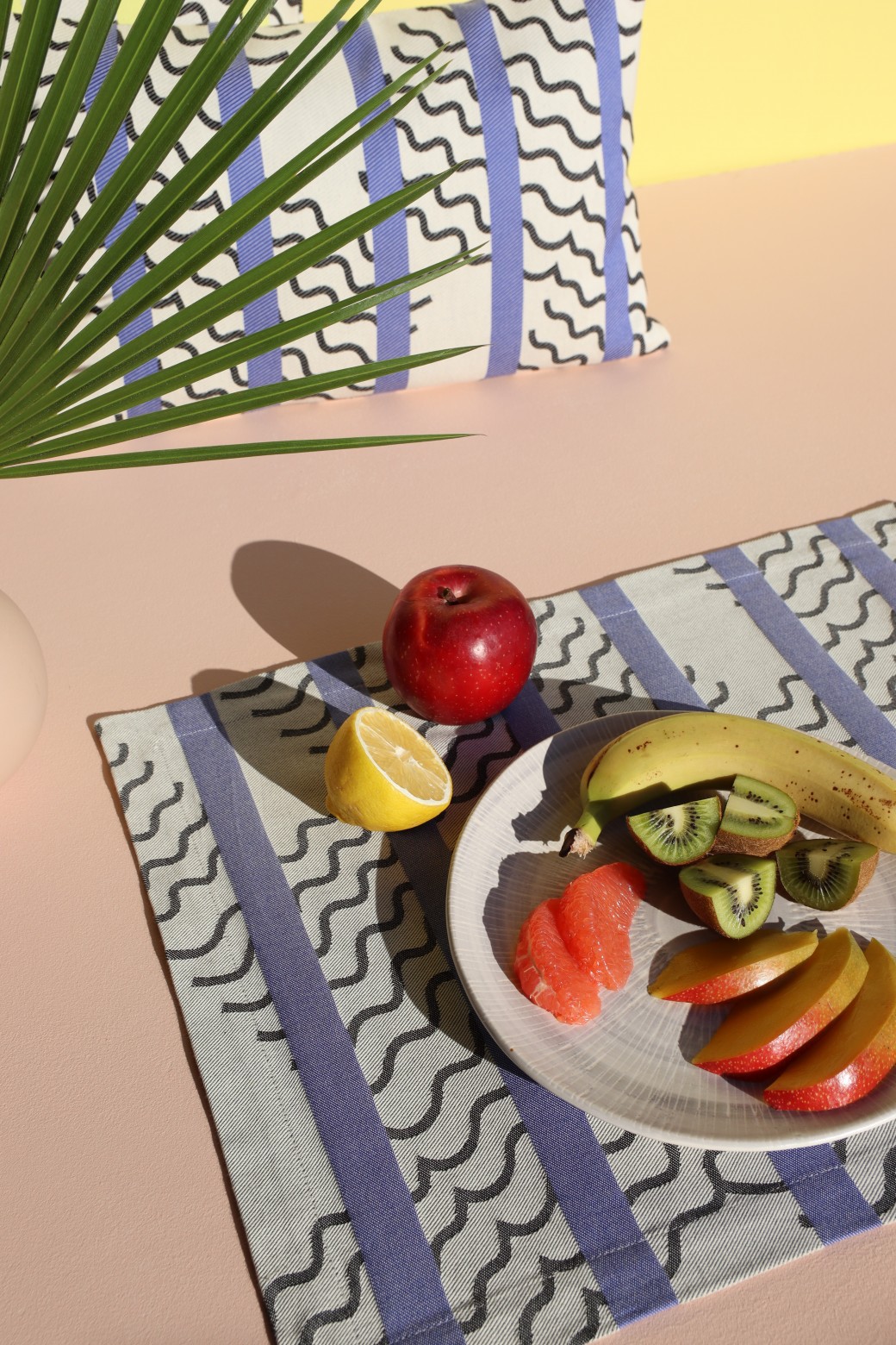 VAGUES LIME KITCHEN APRON MAPOÉSIE x JEAN VIER VAGUES LIME KITCHEN APRON MAPOÉSIE x JEAN VIER