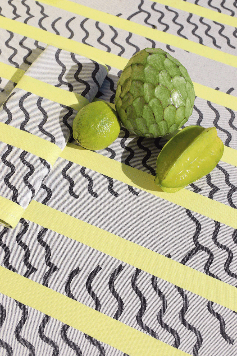 VAGUES LIME TABLE NAPKIN MAPOÉSIE x JEAN VIER VAGUES LIME TABLE NAPKIN MAPOÉSIE x JEAN VIER