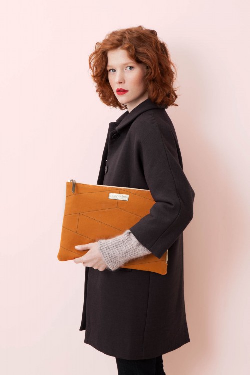 POCHETTE D'ORDINATEUR ROSALIE OCRE