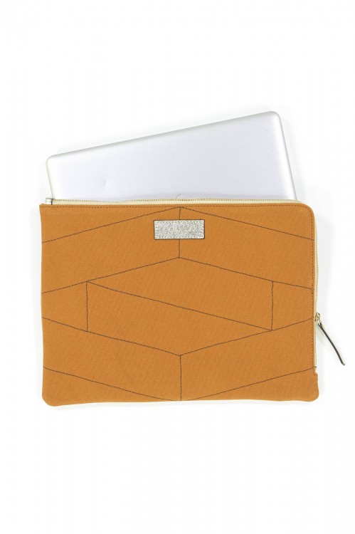 POCHETTE D'ORDINATEUR ROSALIE OCRE