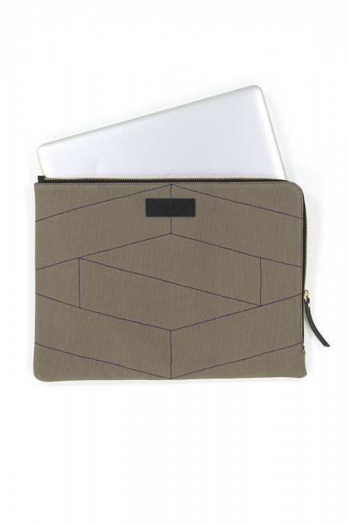 ROSALIE KHAKI LAPTOP SLEEVE