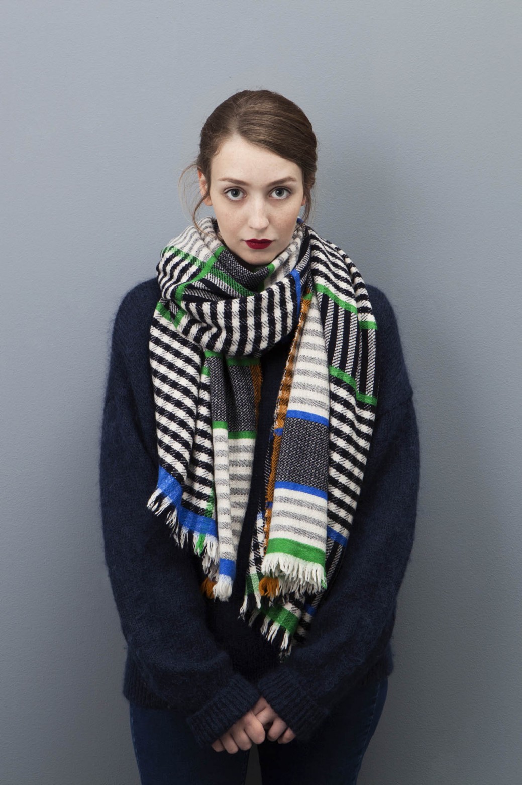 thick black scarf