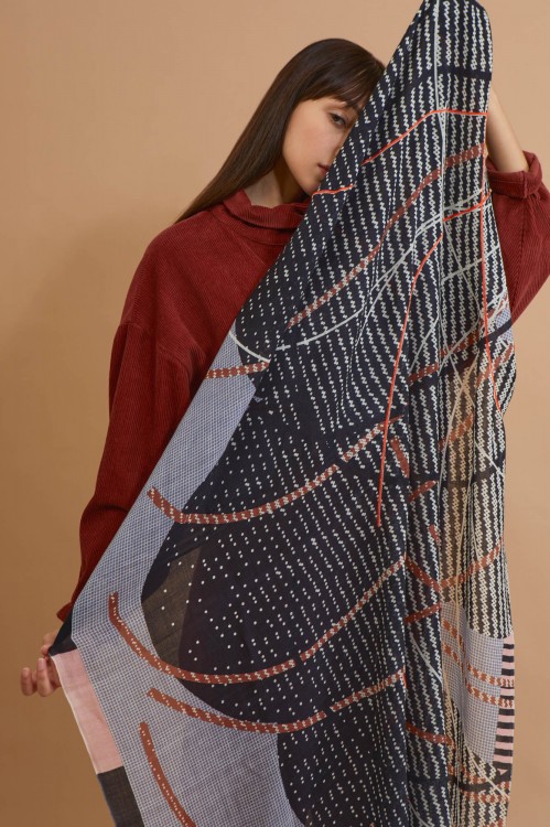 Cloud Black Scarf