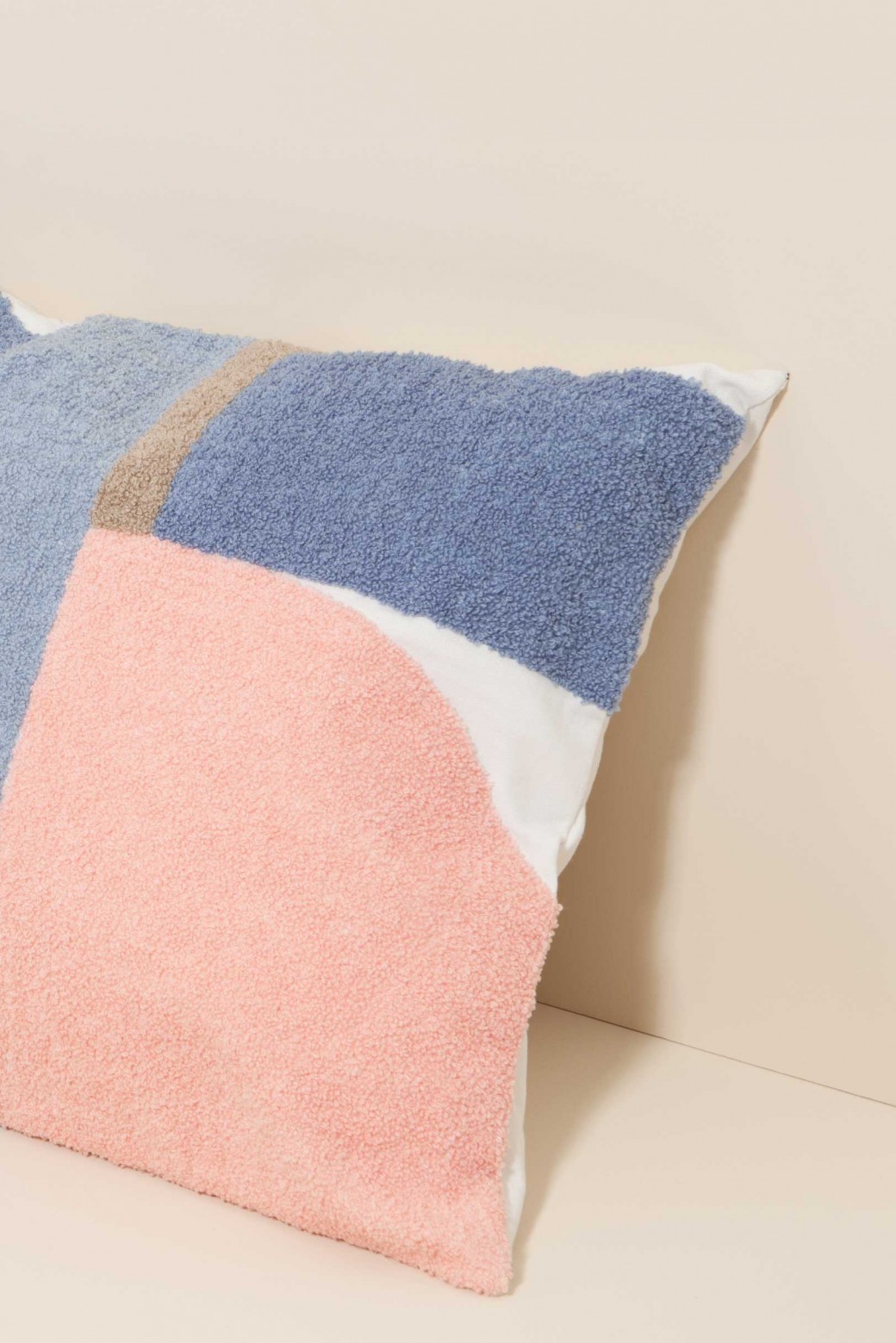 DELICE PASTEL CUSHION COVER DELICE PASTEL CUSHION COVER
