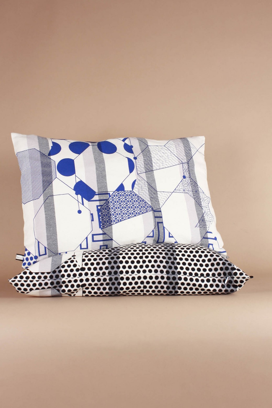 Miroir Blue Cushion Cover Miroir Blue Cushion Cover
