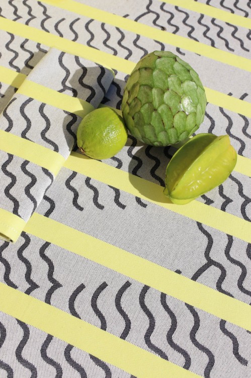 VAGUE LIME TABLECLOTH...
